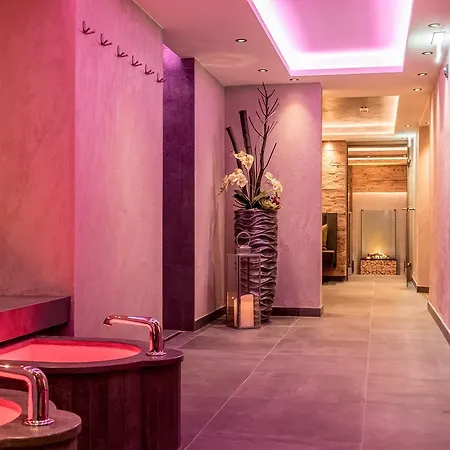Garni Caroline 4* Ишгль