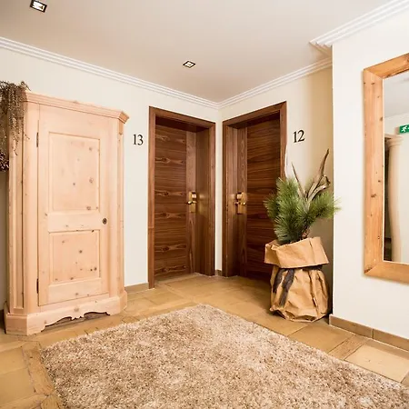 Garni Caroline Szálloda