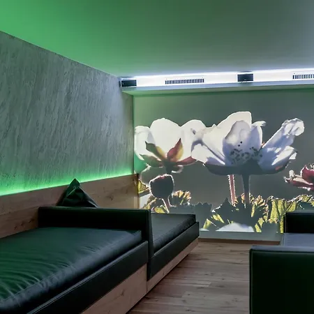 Hotel Garni Caroline Ischgl
