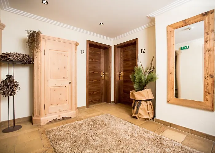 Garni Caroline ホテル