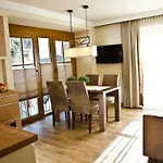 Garni Caroline 4* Ischgl