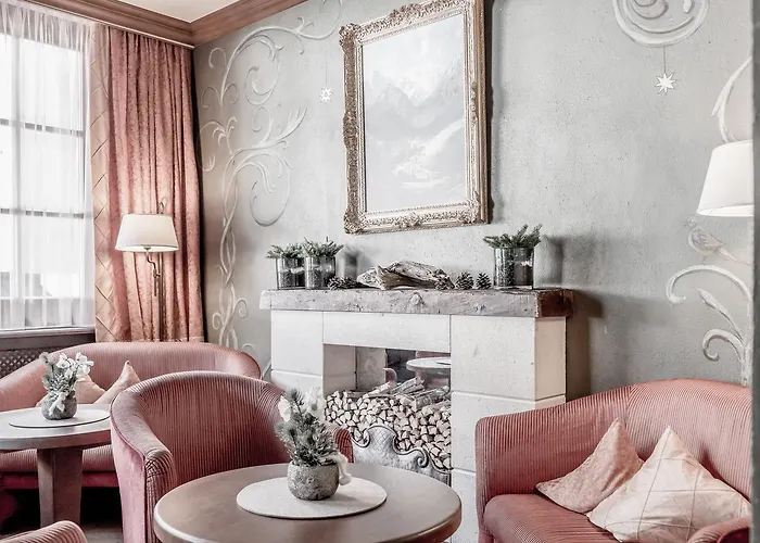 Hotel Garni Caroline 4*