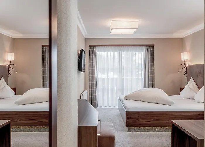 Hotel Garni Caroline 4*